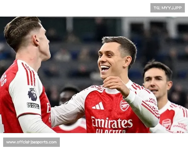 阿森纳1-0埃弗顿暂登顶，约克雷斯点射制胜